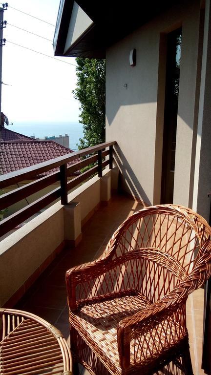 Villa Albizia โอเดสซา ภายนอก รูปภาพ